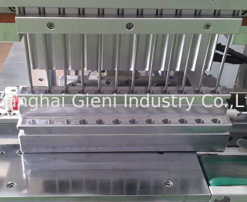 Renkli Kapaklı Ruj İçin Otomatik 12 Nozullar Cosemtic Dolum Makinesi