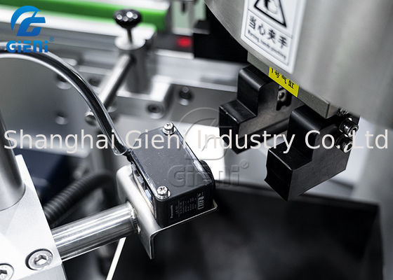 kaymaz 90pcs / Min Kozmetik Ruj Etiketleme Makinesi