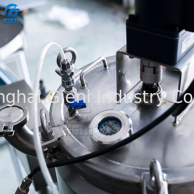 Nozul Kaldırma ile 45pcs / Min 100ml Kapatıcı Krem Kozmetik Dolum Makinesi