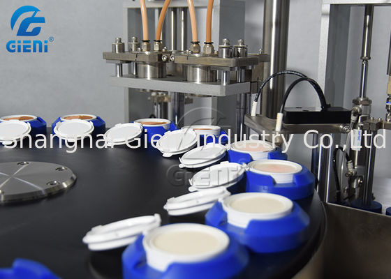 BB Fondöten Krem 30pcs / Min için 20ml Döner Kozmetik Dolum Makinesi