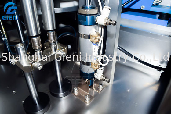 Yarı Otomatik Döner 15L Tank Dudak Parlatıcı Dolum Makinesi