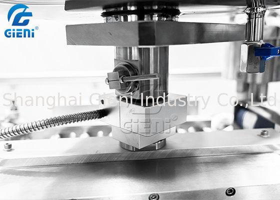 Ruj ve Dudak Balsamı İçin 6 Nozullu Sıcak Dolum Makinesi