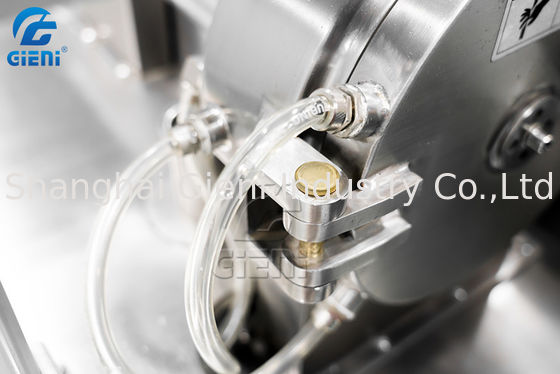 Kozmetik Yüksek Hızlı Pulverizer 7200 RPM 20KG / Saat Makyaj Tozu Pres Makinesi