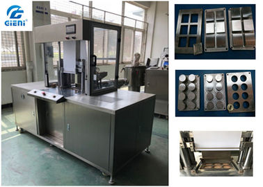 İyi bir fiyat. 6/8 Kaviteler Preslenmiş Kalıp ile 2.8kw Güç Kozmetik Toz Pres Makinası çevrimiçi